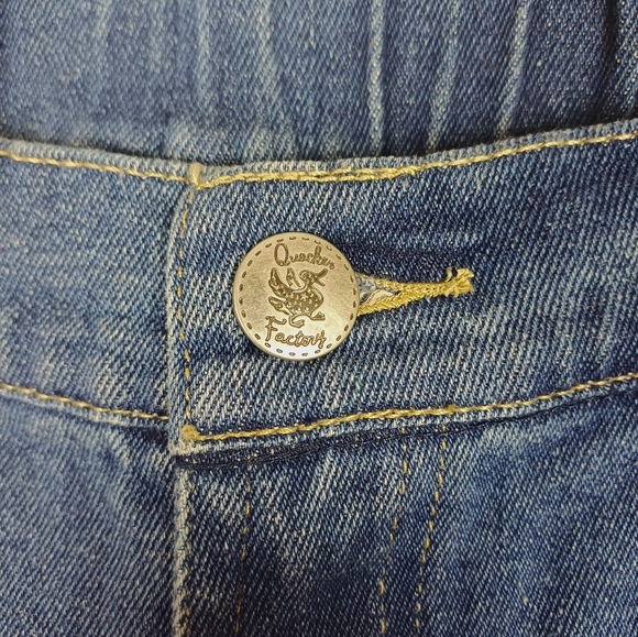 NWT Quacker Factory Beaded Sparkle Heart Stretch Denim Blue Jeans Large A3446 - Picture 3 of 8